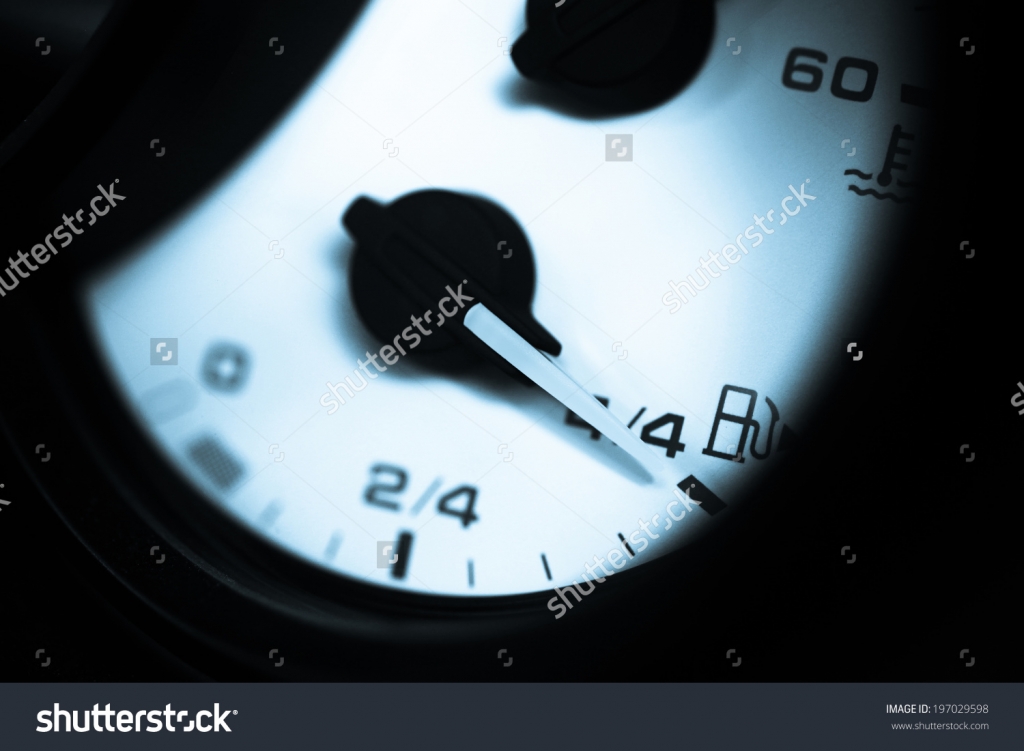 stockphotocloseupshotofafuelgaugeinacar197029598 Track and Trace GPSFC